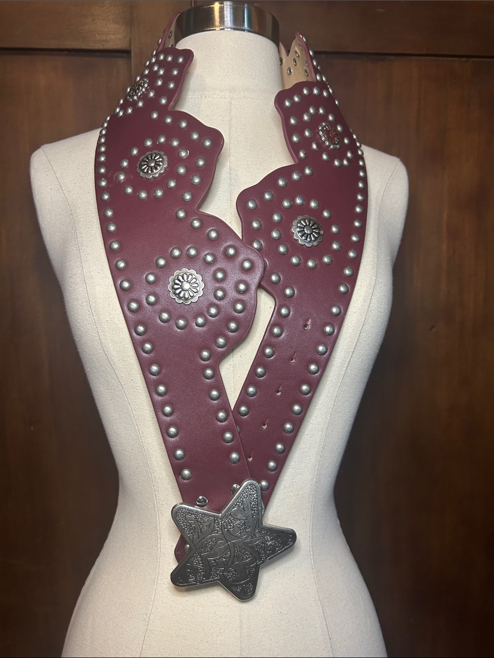 Studded Dark Brown Star Buckle Belt L/XL - Picture 8 of 10